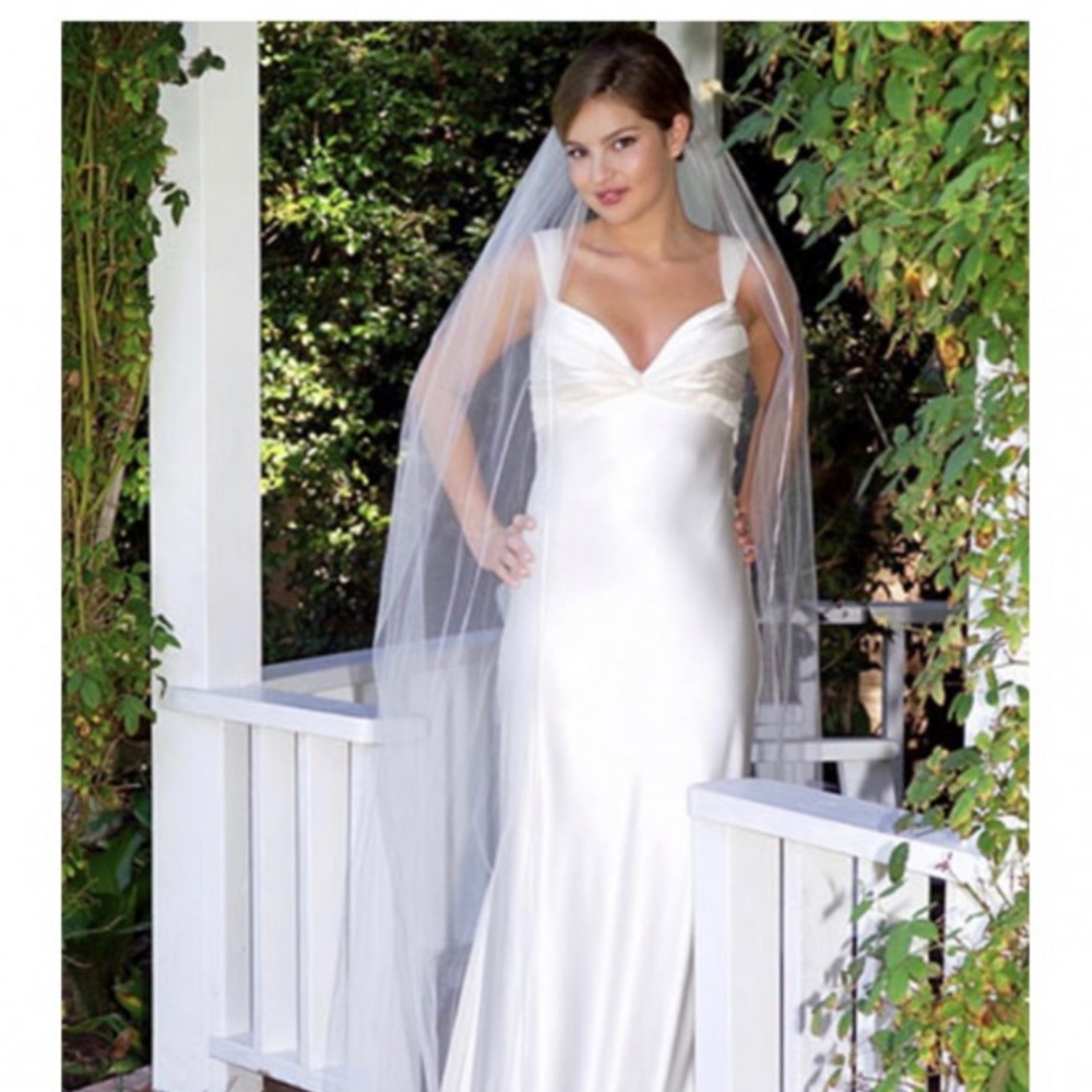 *NWT* Erica Koelser Bride Veil Cathedral Length